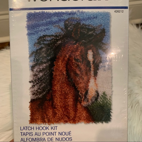 Wonderart Latch Hook Kit Wild Stallion New - Picture 3 of 3